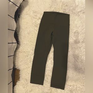 Olive Lululemon Wunder Under leggings